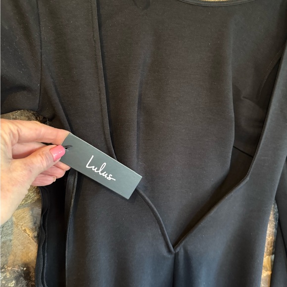 Lulu’s NWT, classy, sexy, show your fabulous curves❣️ - Picture 6 of 7